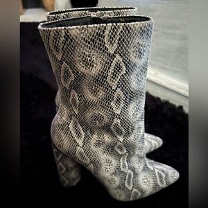 Snakeskin Patterned Women's Boots